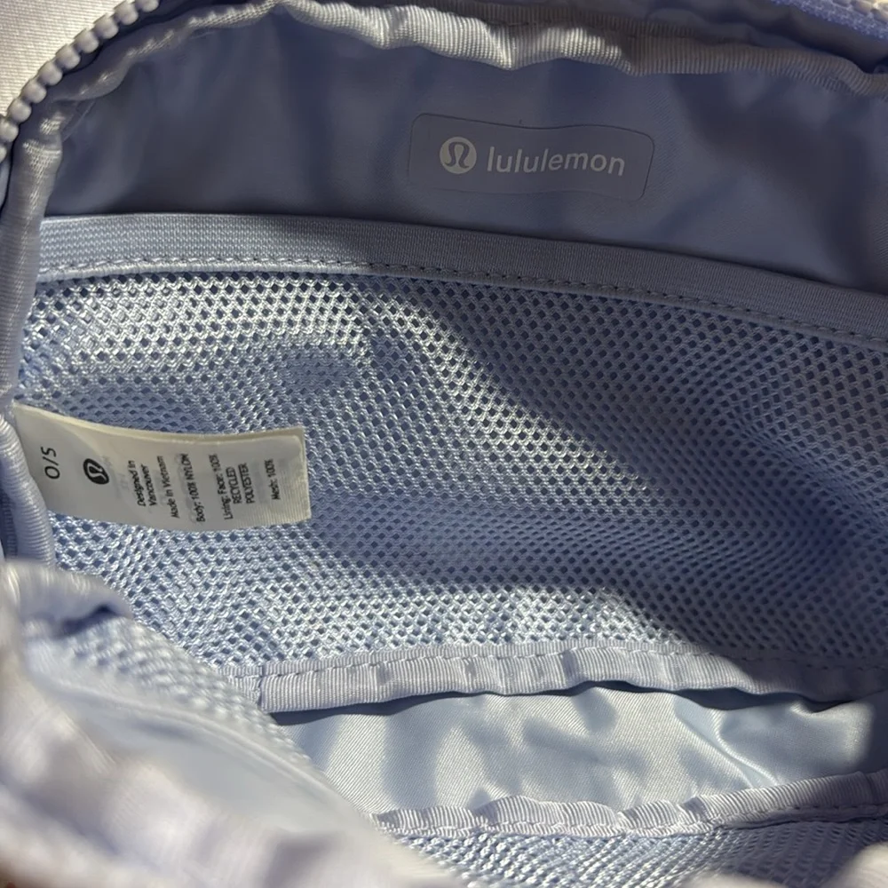 Lululemon Belt Bag Lavender Purple - Picture 6 of 11